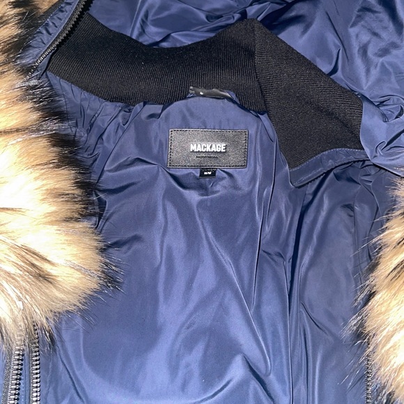 SELLING MY SEMI NEW MACKAGE COAT - Picture 1 of 2